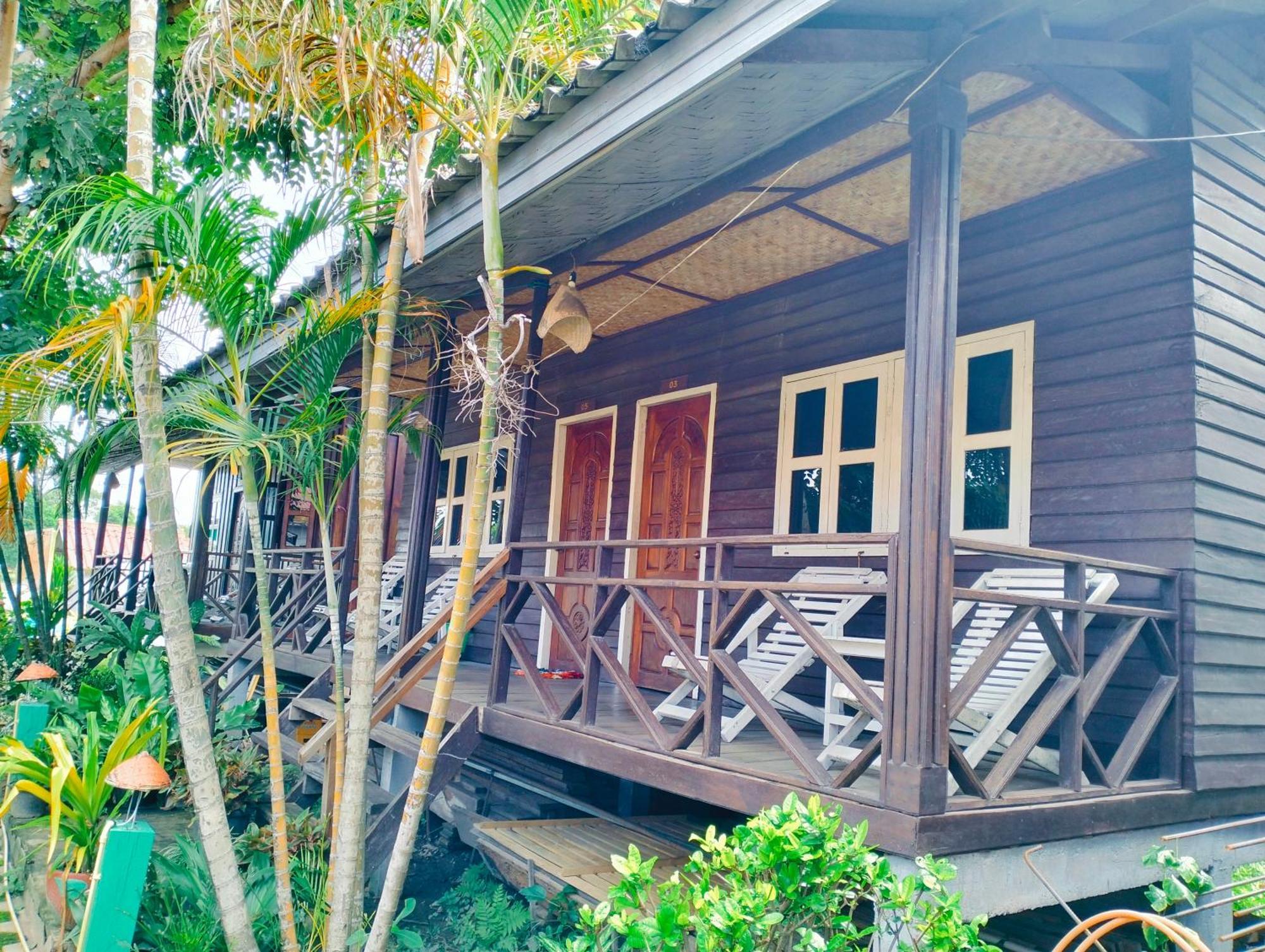Pan Guest House Donkhone Ban Donsom Exterior foto